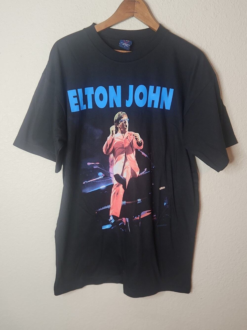 Vintage 90s 1997 Elton John Tour Black T-shirt Size LARGE mint Condition